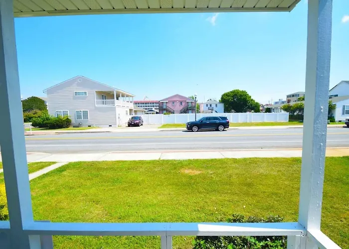 Bayshore Drive 211